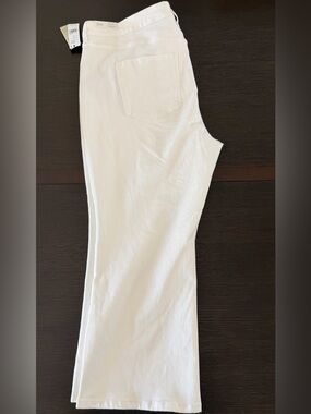 Liverpool Los Angeles White Hannah Crop Flare Jeans